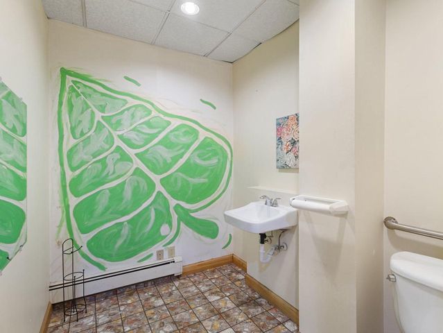 800 E Locust STREET #802, Milwaukee, WI 53212
