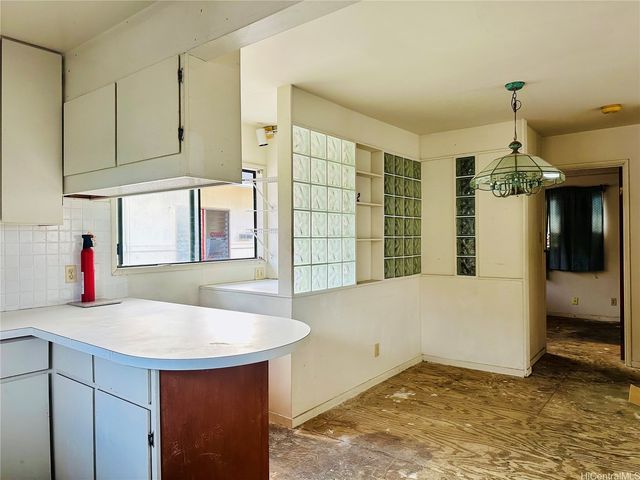 27 Kauila Street, Honolulu, HI 96813