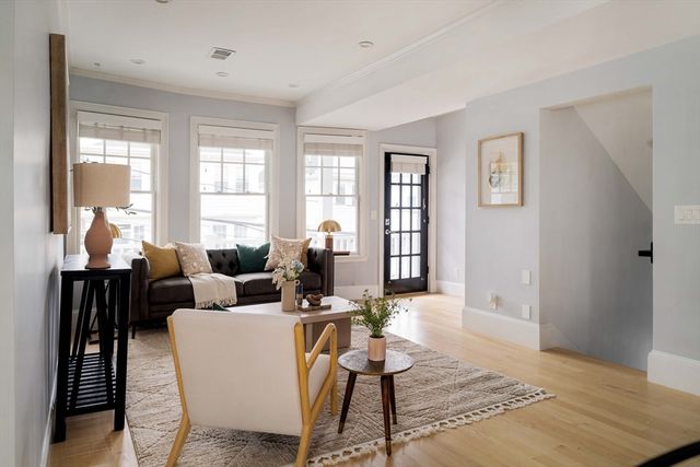 6 Hamilton Road 6, Somerville, MA 02144