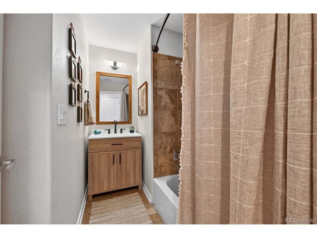 2060 E Floyd Ave, Englewood, CO 80113