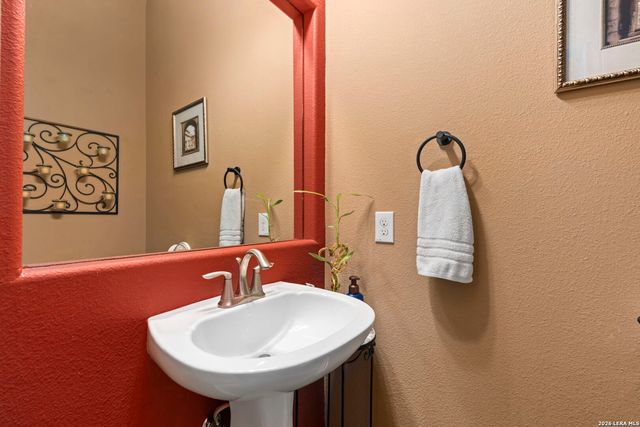 26323 Tuscan Cv, San Antonio, TX 78261