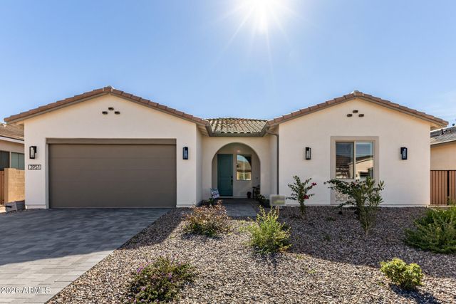 3951 E GOLD MOUNTAIN Avenue, San Tan Valley, AZ 85143