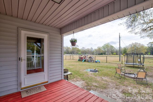4226 Red Maple Road, Kershaw, SC 29067