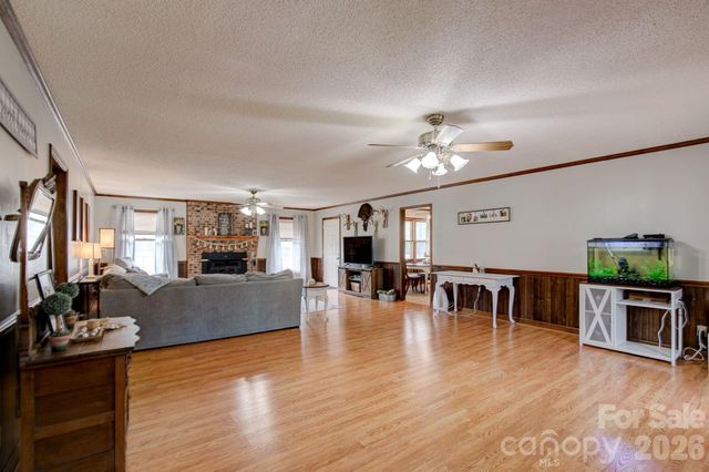 4226 Red Maple Road, Kershaw, SC 29067