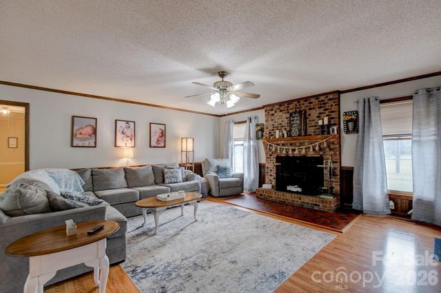 4226 Red Maple Road, Kershaw, SC 29067