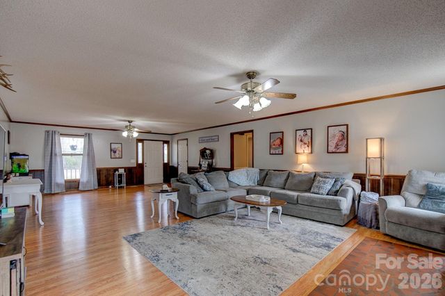4226 Red Maple Road, Kershaw, SC 29067