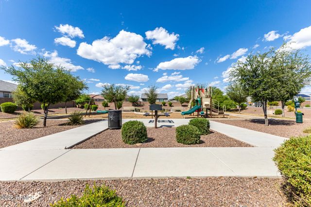 8429 W WINDSOR Boulevard, Glendale, AZ 85305