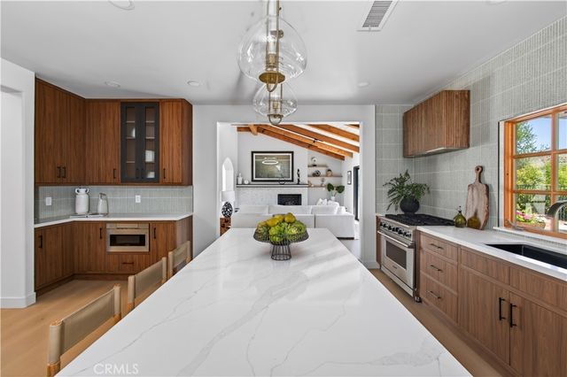 1394 Doral, Westlake Village, CA 91362