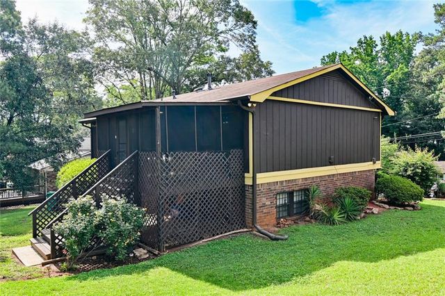 2324 Tarian Drive, Decatur, GA 30034