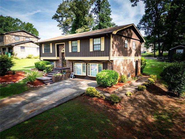 2324 Tarian Drive, Decatur, GA 30034