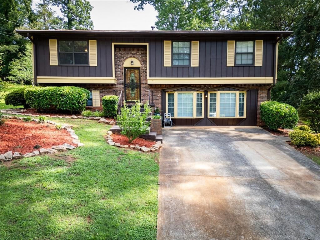 2324 Tarian Drive, Decatur, GA 30034