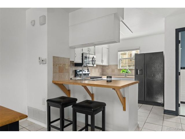 1811 S Quebec Way 17, Denver, CO 80231