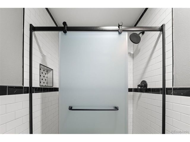 1811 S Quebec Way 17, Denver, CO 80231