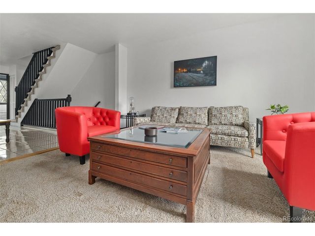 1811 S Quebec Way 17, Denver, CO 80231