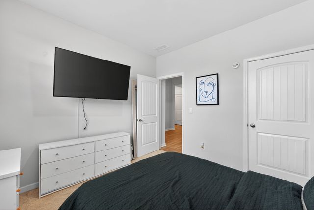 9032 Copenhagen Dr, Murfreesboro, TN 37129