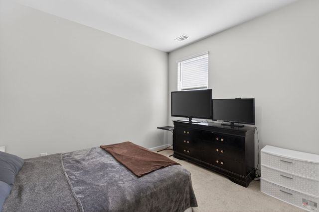 9032 Copenhagen Dr, Murfreesboro, TN 37129