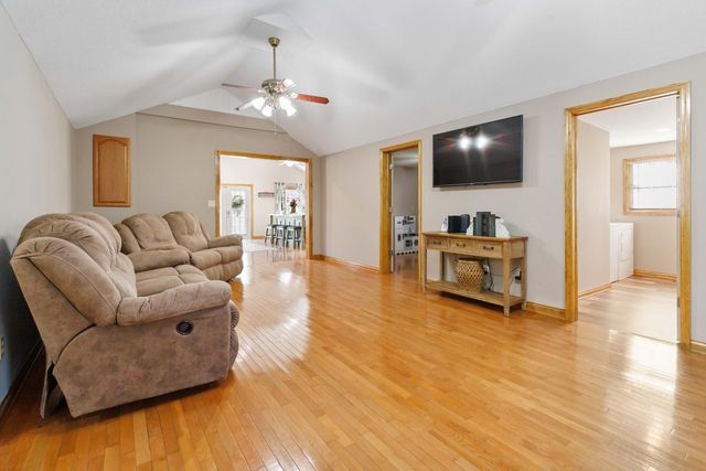 37 High Knob Lane, Bimble, KY 40915