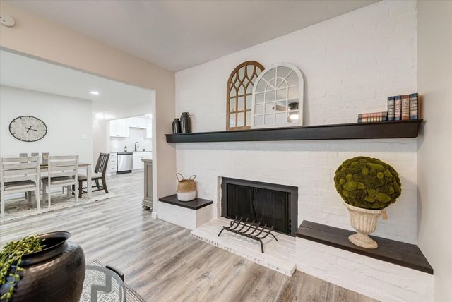 811 Denton Drive, Euless, TX 76039