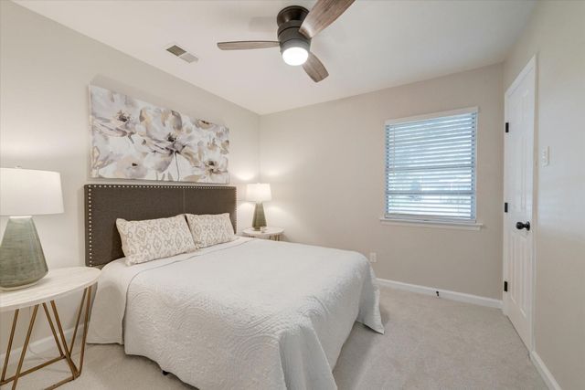 811 Denton Drive, Euless, TX 76039