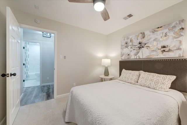 811 Denton Drive, Euless, TX 76039