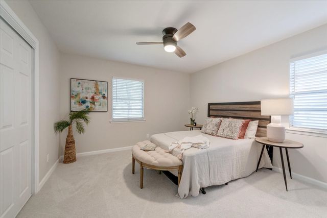 811 Denton Drive, Euless, TX 76039