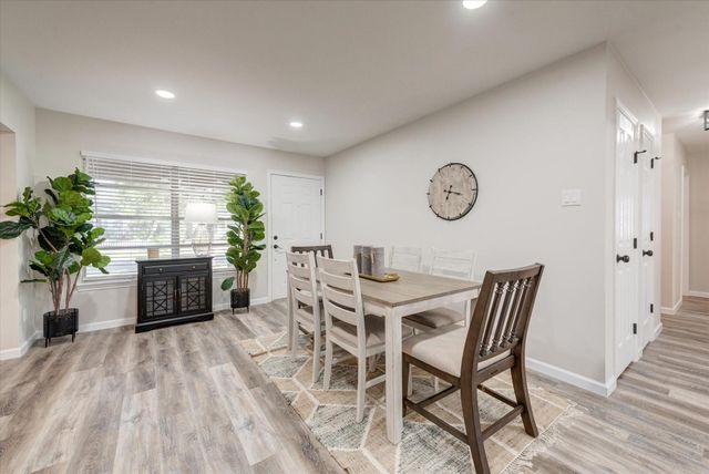 811 Denton Drive, Euless, TX 76039