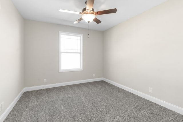 208 W Fallow Ct, Clarksville, TN 37040