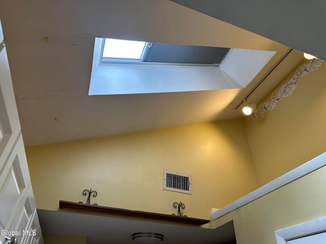 75 Arrow Wood Place, Malta, NY 12020