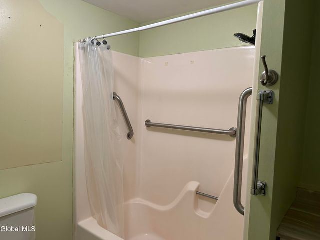 75 Arrow Wood Place, Malta, NY 12020