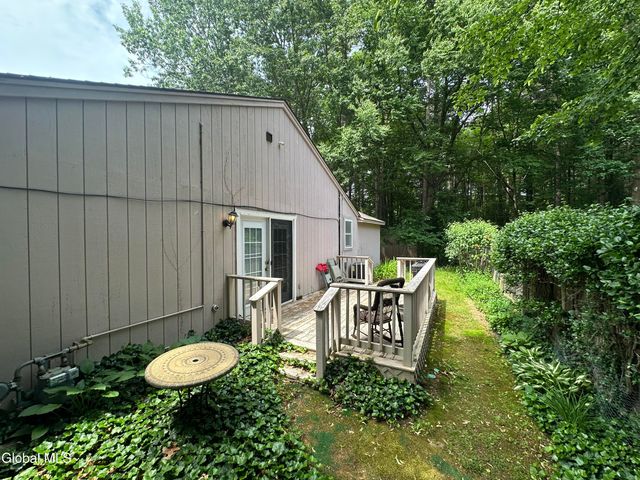 75 Arrow Wood Place, Malta, NY 12020