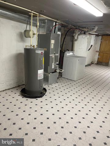 2926 E MADISON ST, Baltimore, MD 21205