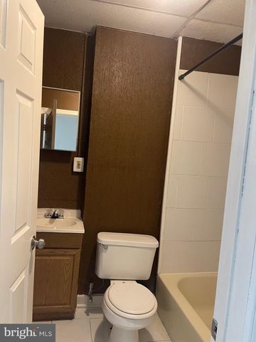 2926 E MADISON ST, Baltimore, MD 21205