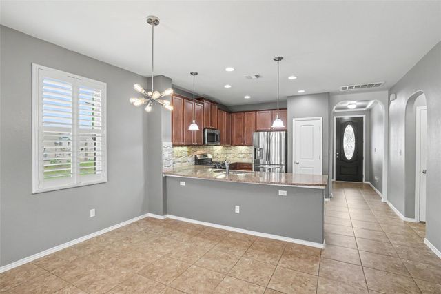 6227 Aviara DR E3, Austin, TX 78735