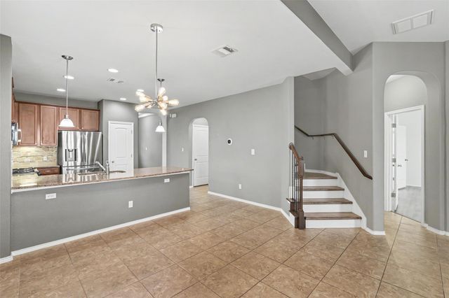 6227 Aviara DR E3, Austin, TX 78735