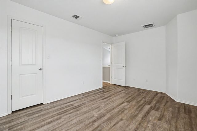 6227 Aviara DR E3, Austin, TX 78735