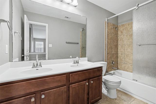 6227 Aviara DR E3, Austin, TX 78735