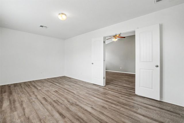 6227 Aviara DR E3, Austin, TX 78735