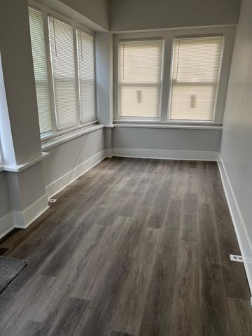 11578 S Perry Avenue, Chicago, IL 60628