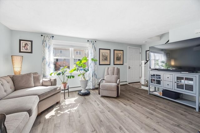 131 New River Road, Lincoln, RI 02838