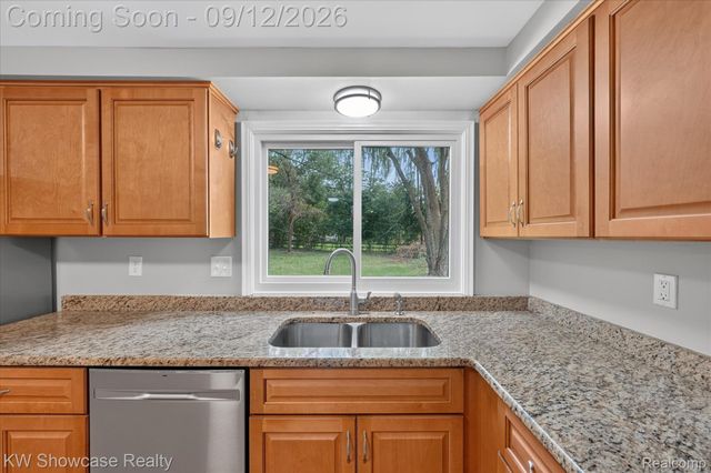 4069 Barnaby Court, West Bloomfield Charter Township, MI 48323