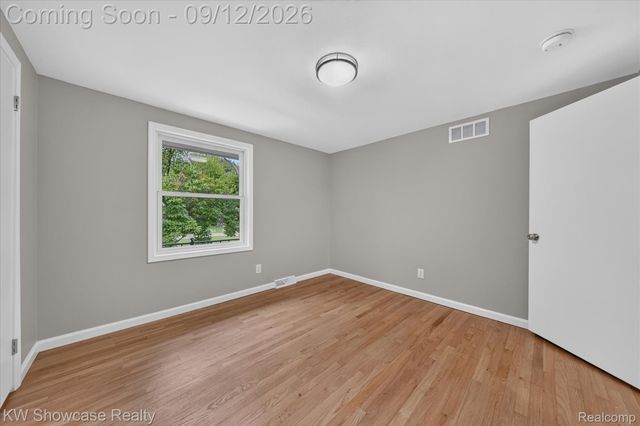 4069 Barnaby Court, West Bloomfield Charter Township, MI 48323