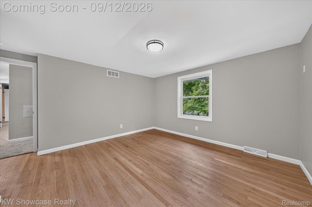 4069 Barnaby Court, West Bloomfield Charter Township, MI 48323