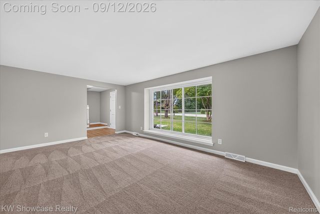 4069 Barnaby Court, West Bloomfield Charter Township, MI 48323