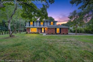 4069 Barnaby Court, West Bloomfield Charter Township, MI 48323