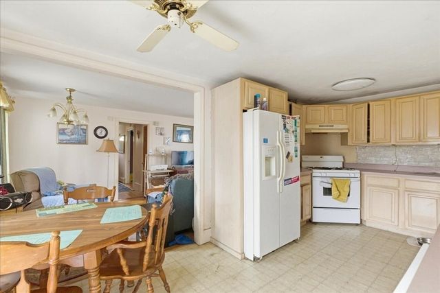 32 Elm Avenue, Holbrook, MA 02343