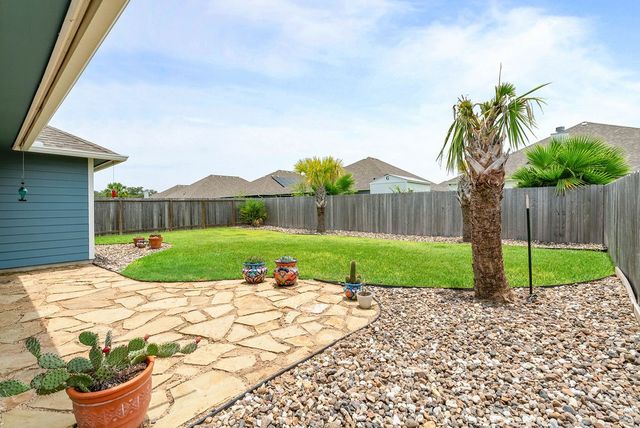 118 Shady Terrace, Rockport, TX 78382