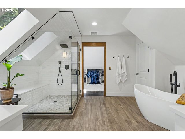 4004 MELISSA Dr, Lake Oswego, OR 97034
