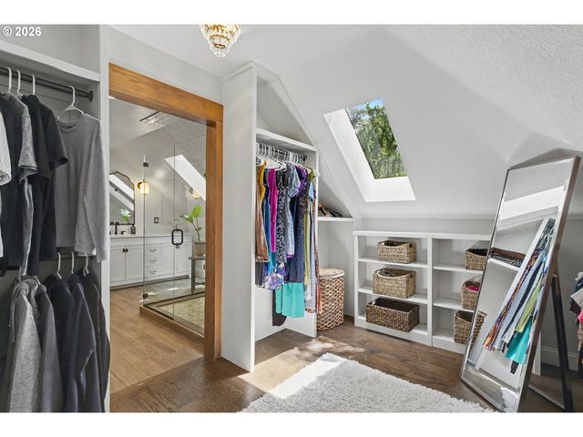 4004 MELISSA Dr, Lake Oswego, OR 97034