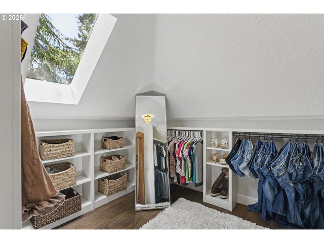 4004 MELISSA Dr, Lake Oswego, OR 97034