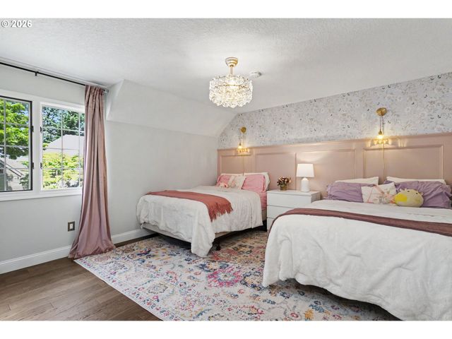 4004 MELISSA Dr, Lake Oswego, OR 97034
